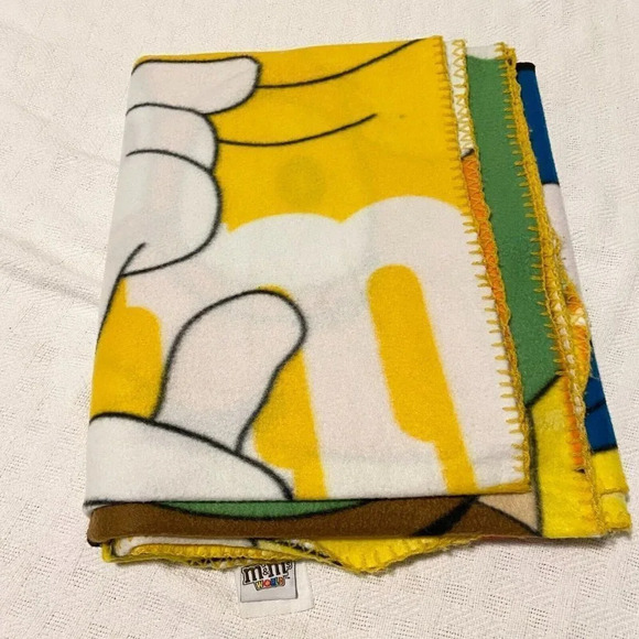 2014 M&M World Fleece Throw Blanket Candy Chocolate 58x49 Inch - Picture 11 of 16